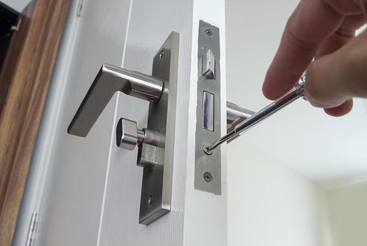 Our local locksmiths are able to repair and install door locks for properties in Romford and the local area.